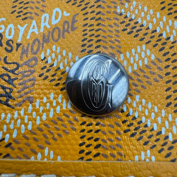 Goyard Saint Louis GM Tote Yellow Snoopy Marquage Limited Edition w/ Pochette - Picture 14 of 17